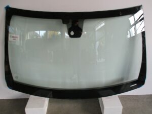 SZYBA CZOŁOWA JEEP GRAND CHEROKEE 2016- SENSOR