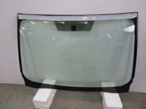 SZYBA CZOŁOWA TOYOTA - VERSO S - 2011-