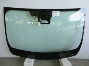 SZYBA CZOŁOWA RENAULT TRAFIC 2024- KAMERA NOWY TYP SENSOR AKUSTYCZNA SAINT GOBAIN SEKURIT
