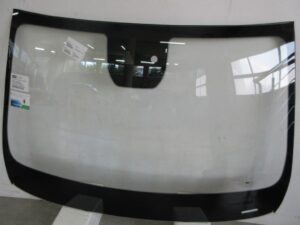 SZYBA CZOŁOWA MG HS/EHS 2018-  KAMERA SENSOR AKUSTYKA